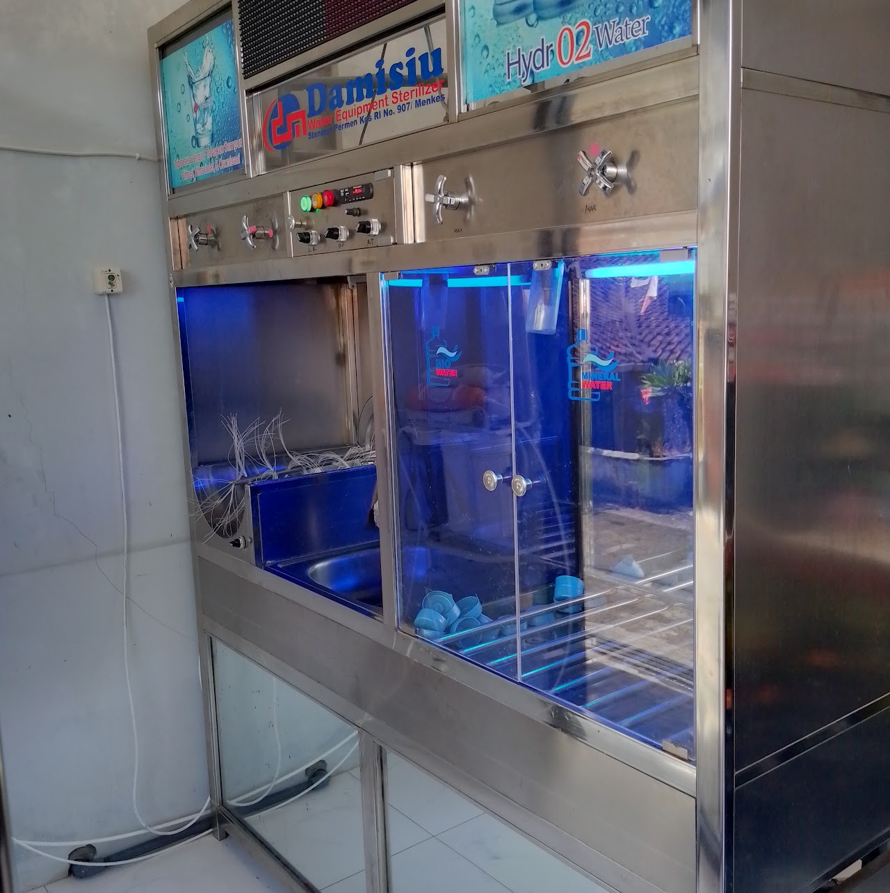 Foto depan Depot Air Minum Alma di Bandung